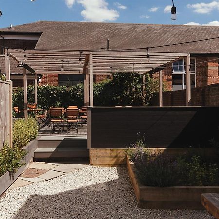 The White Hart Wadhurst Экстерьер фото