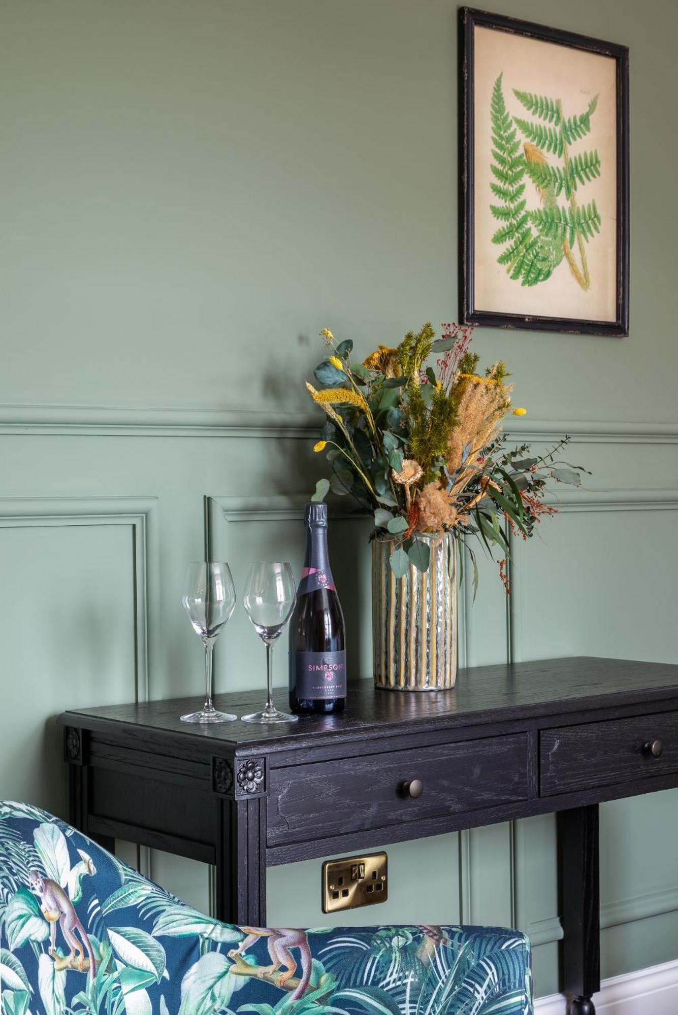 The White Hart Wadhurst Экстерьер фото