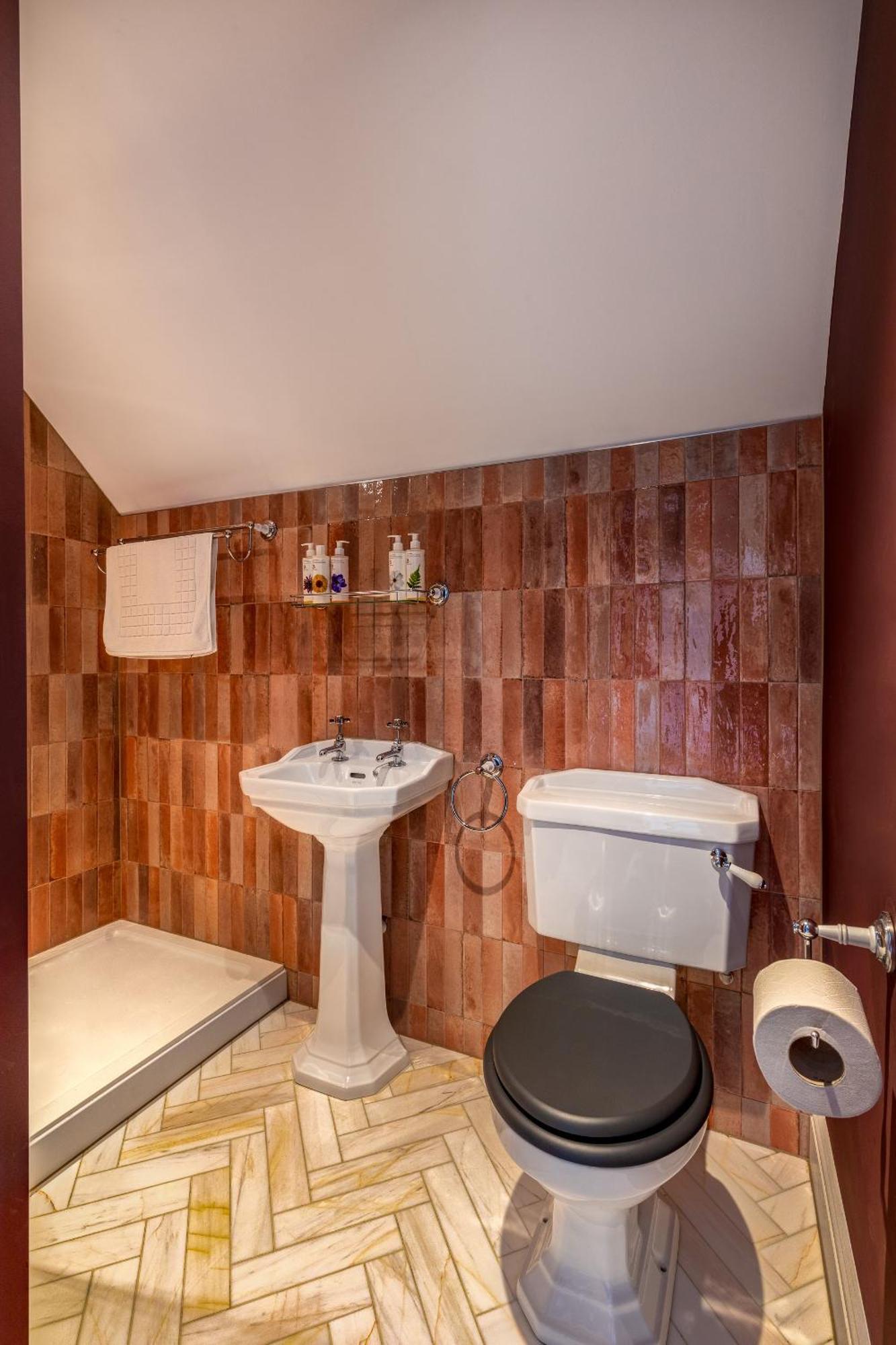 The White Hart Wadhurst Экстерьер фото