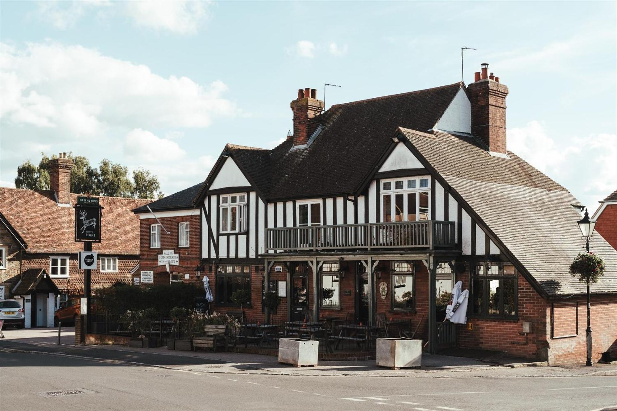The White Hart Wadhurst Экстерьер фото
